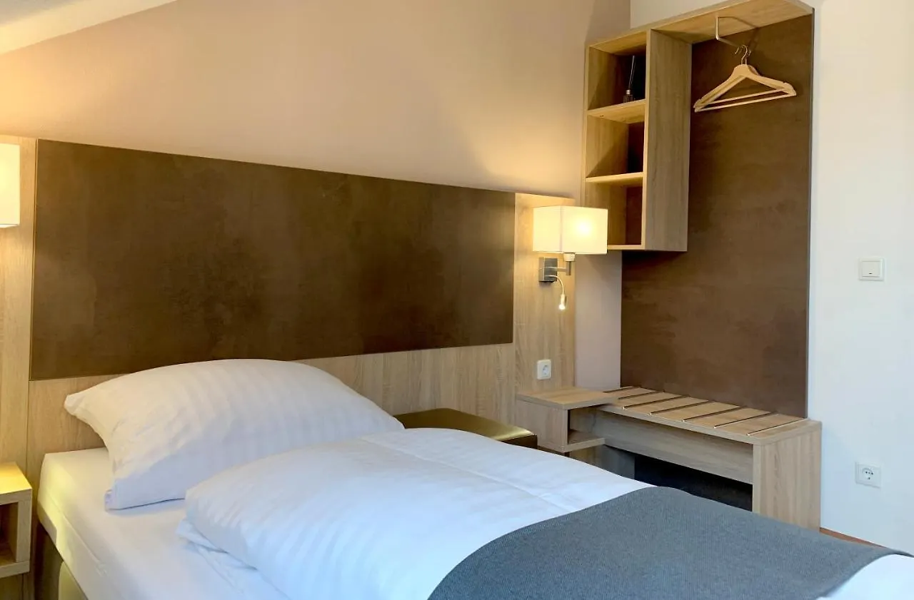 Hana Aparthotel Barsbuttel