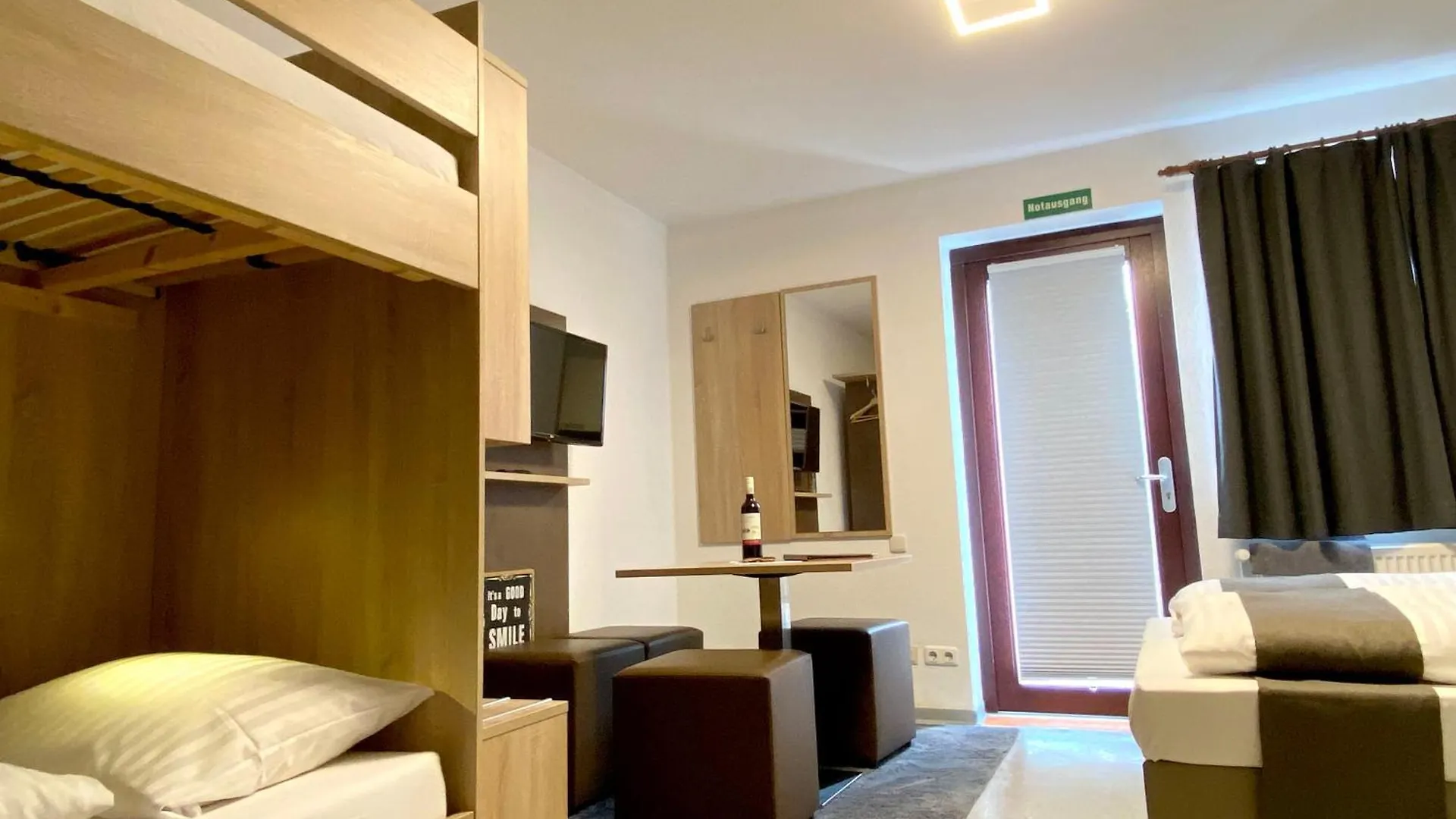 Hana Aparthotel Barsbuttel Hotel