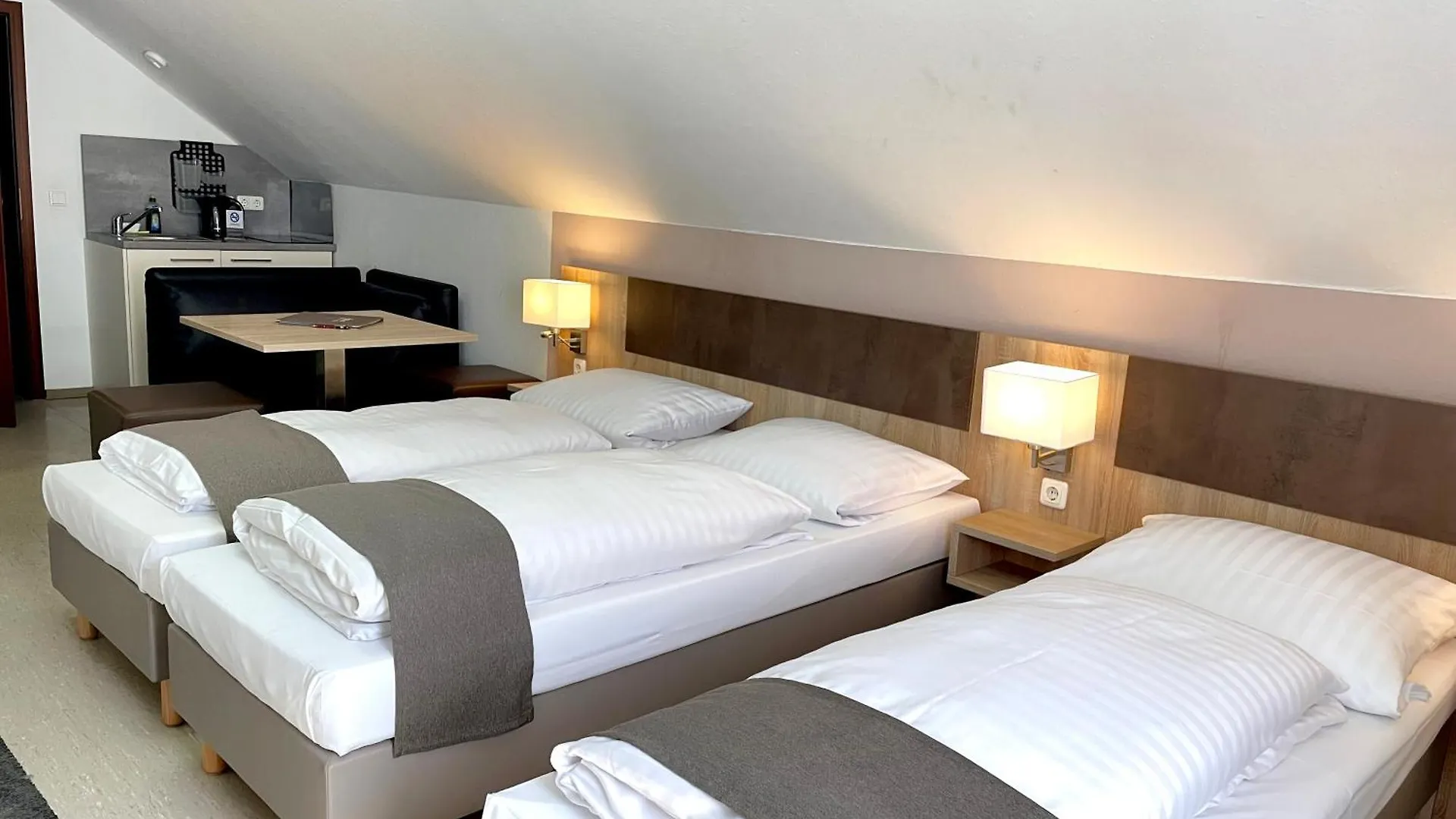 Barsbuttel Hana Aparthotel גרמניה